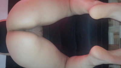 Hooyaday waxay i siisaa xubinteeda hadiyad ahaan Christmas-ka